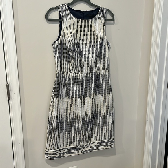 J. Crew Dress Luxe Italian Tweed Sheath Size 6 - Picture 4 of 8